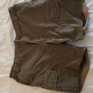 Duluth Trading cargo shorts size 42